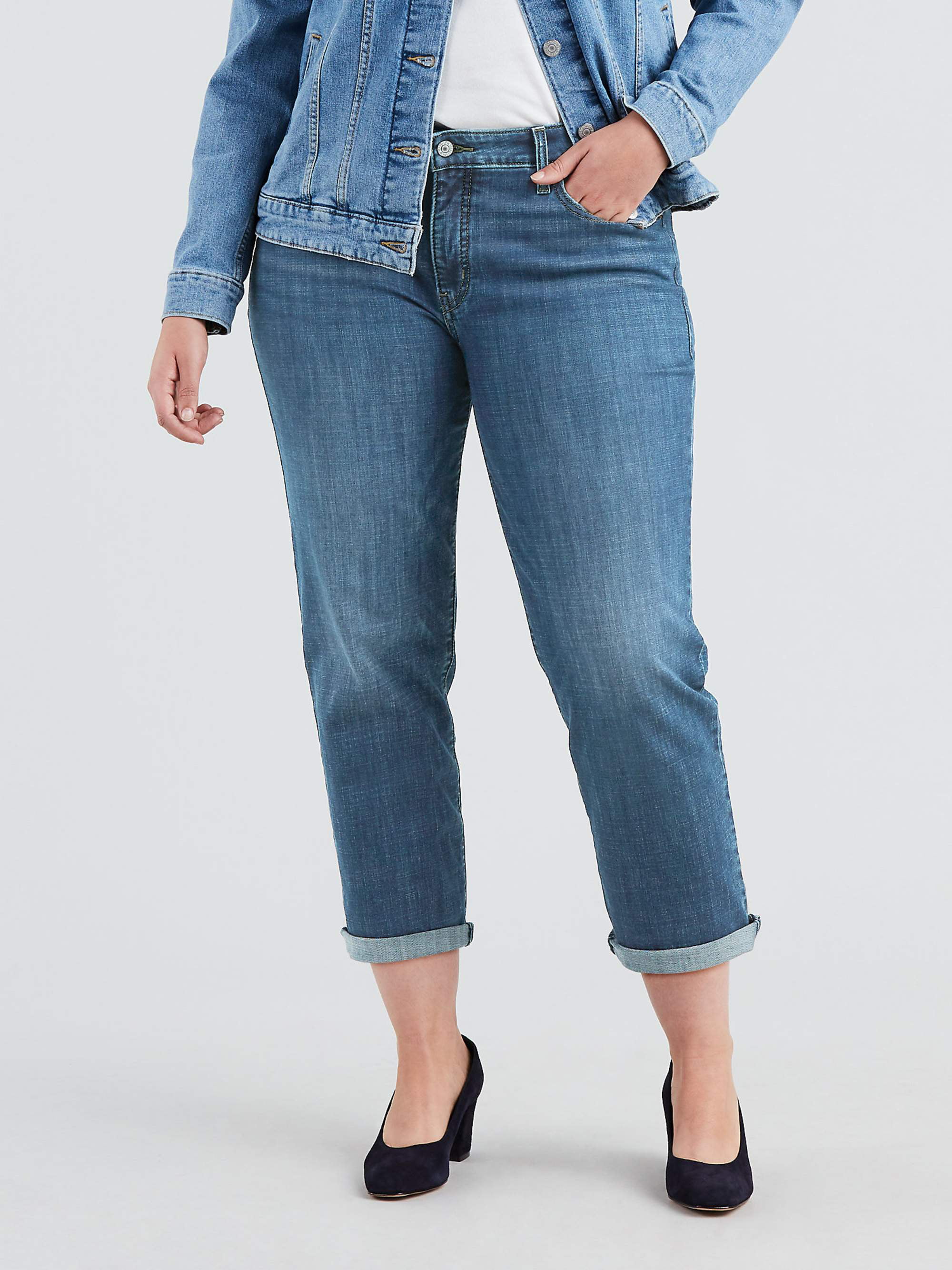 Levis Women's Plus Size Mid Rise Boyfriend Jeans 