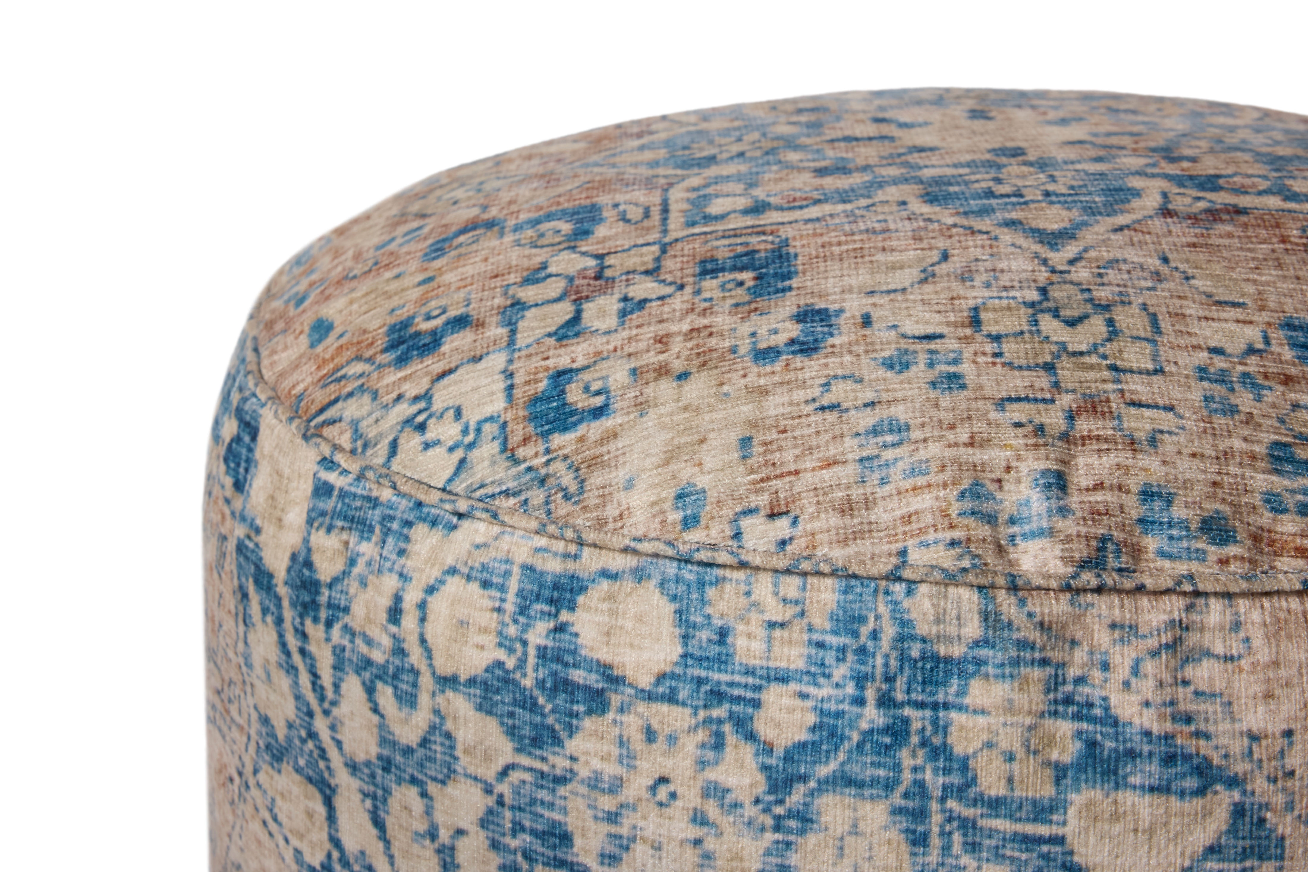 Loloi LPF211 Blue / Tangerine 18"x 18" x 20" Pouf for Living Room or Bedroom