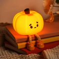 thumbnail image 1 of Luz de noche de silicona con forma de calabaza, luz ambiental minimalista de dibujos animados, regalo, luz de palmaditas, adorno para dormitorio, lámpara de escritorio que protege los ojos., 1 of 1