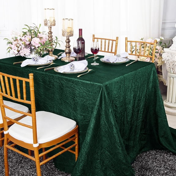 Wedding Linens Inc. 90"x156" Rectangular Seamless Crushed Crinkle Taffeta Crinkle Tablecloth - Hunter Green / Holly Green