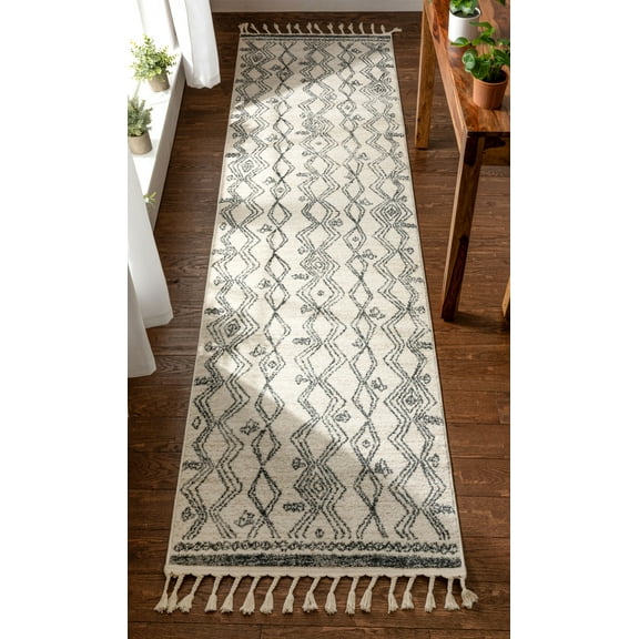Well Woven Austen Ivory Geometric Tribal Area Rug 3'11" x 5'3"