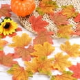 thumbnail image 4 of Paquete de 500 hojas de arce artificiales, hojas falsas de otoño para Acción de Gracias/Boda/Fiestas [8 cm, Mezcla de Rojo y Verde], 4 of 7