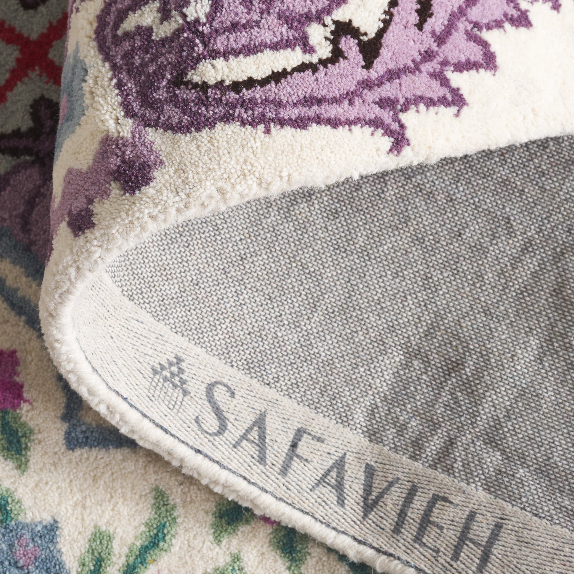 SAFAVIEH Bellagio Chandler Floral Wool Area Rug, Ivory, 2' x 3'