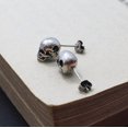 thumbnail image 4 of ZHAOCHENG par de pendientes punk de plata de ley 925 para Halloween, 4 of 5