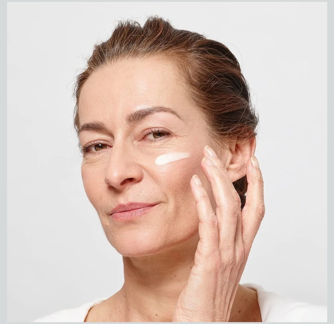 L’Oréal Paris Age Perfect Cell Renew Revitalizing Cream SPF 30, Anti-Aging Face Moisturizer, 1.7 oz