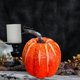 thumbnail image 5 of Calabaza artificial de espuma, calabaza realista para manualidades, simulación de calabaza, de otoño, calabaza decorativa para mesa y chimenea Naranja redonda Macarena Calabaza de simulación, 5 of 8