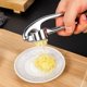 thumbnail image 4 of Herramienta tritura de para jengibre, nueces, semillas-mango ergonómico y fácil de usar- de profesional-para cocina Sunnimix prensas de ajo de aleación de zinc, 4 of 8