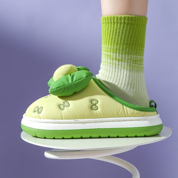 Zapatillas de algodón de suela gruesa para mujer en otoño e invierno, ropa exterior con lazo nuevo, interior para el hogar, además de zapatillas de algodón cálidas e impermeables de terciopelo para in