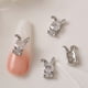thumbnail image 3 of 10 piezas de adornos para uñas de conejo 3D con diamantes de imitación y purpurina para uñas giratorias, 3 of 5