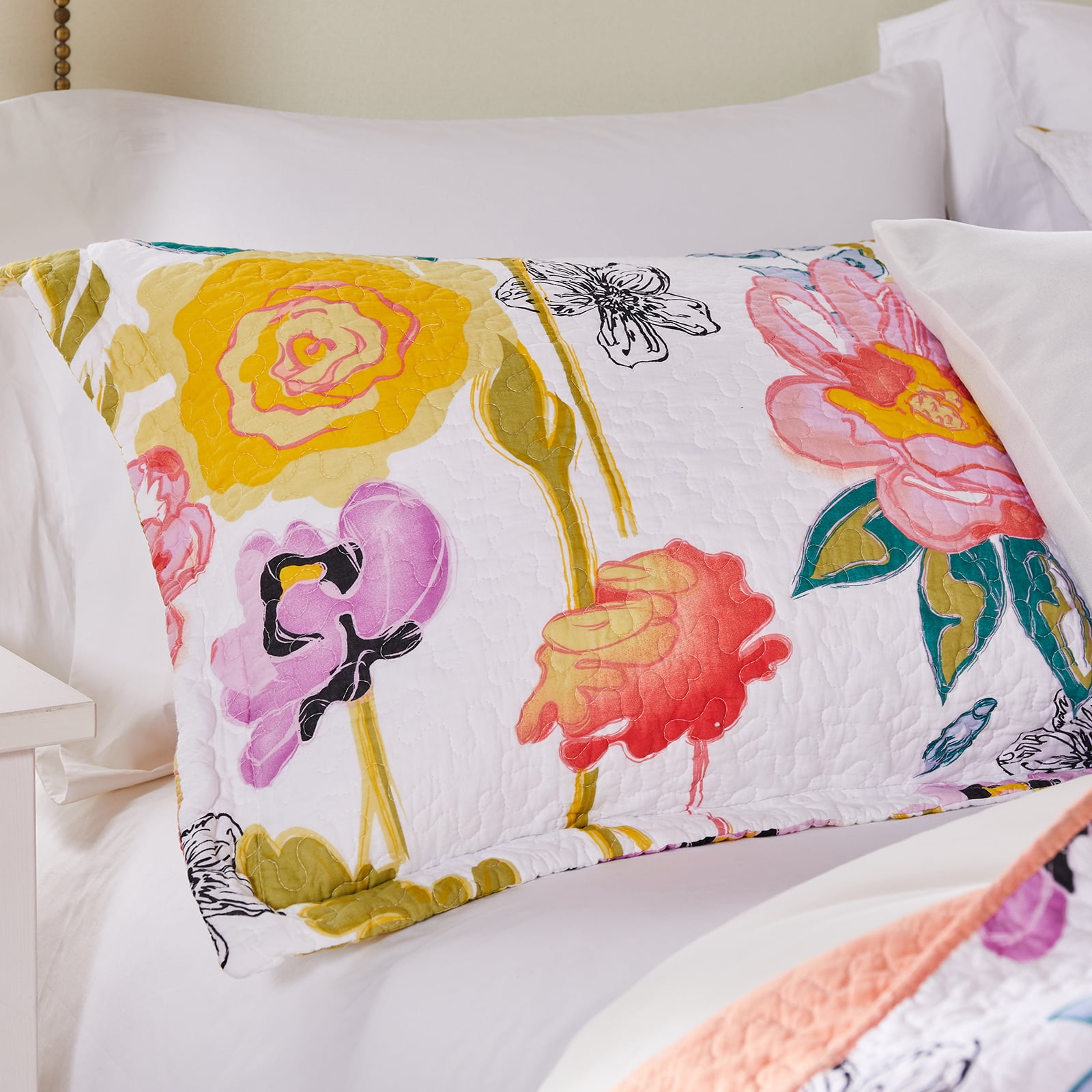 Global Trends Wildflower Dream Modern Floral 100% Cotton Reversible Quilt Set, White, 3-Piece King