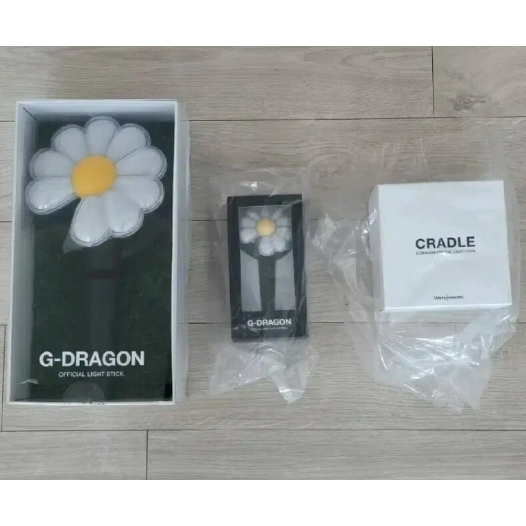 アイドル G-DRAGON OFFICIAL LIGHT STICK Amazon.com: G-Dragon Official Light Stick : Sports & Outdoors