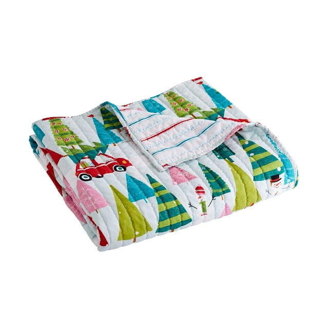 Merry & Bright de Levtex Home - Manta acolchada Holly Jolly - 50 x 60 pulgadas - Árbol de Navidad - Rojo, verde, verde azulado, rosa, reversible - Poliéster