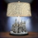 thumbnail image 1 of The Bradford Exchange Lámpara de mesa con escultura iluminada del castillo de Hogwarts de Harry Potter, 1 of 4