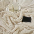 thumbnail image 4 of Affordablo Cheap Cooling Comforter 18x18 Absorb Body Heat to Keep Cool Cooling Comforter for Night Sweats Cooling Blanket in Summer Cooling Comforter Rest, 4 of 5