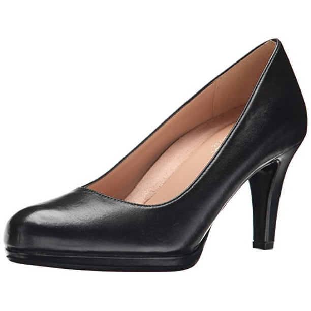 classic platform pumps