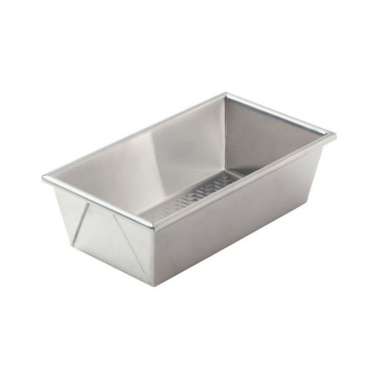 Chicago Metallic Uncoated Textured Aluminum Round Cake Baking Pan, 9-Inch,  Silver