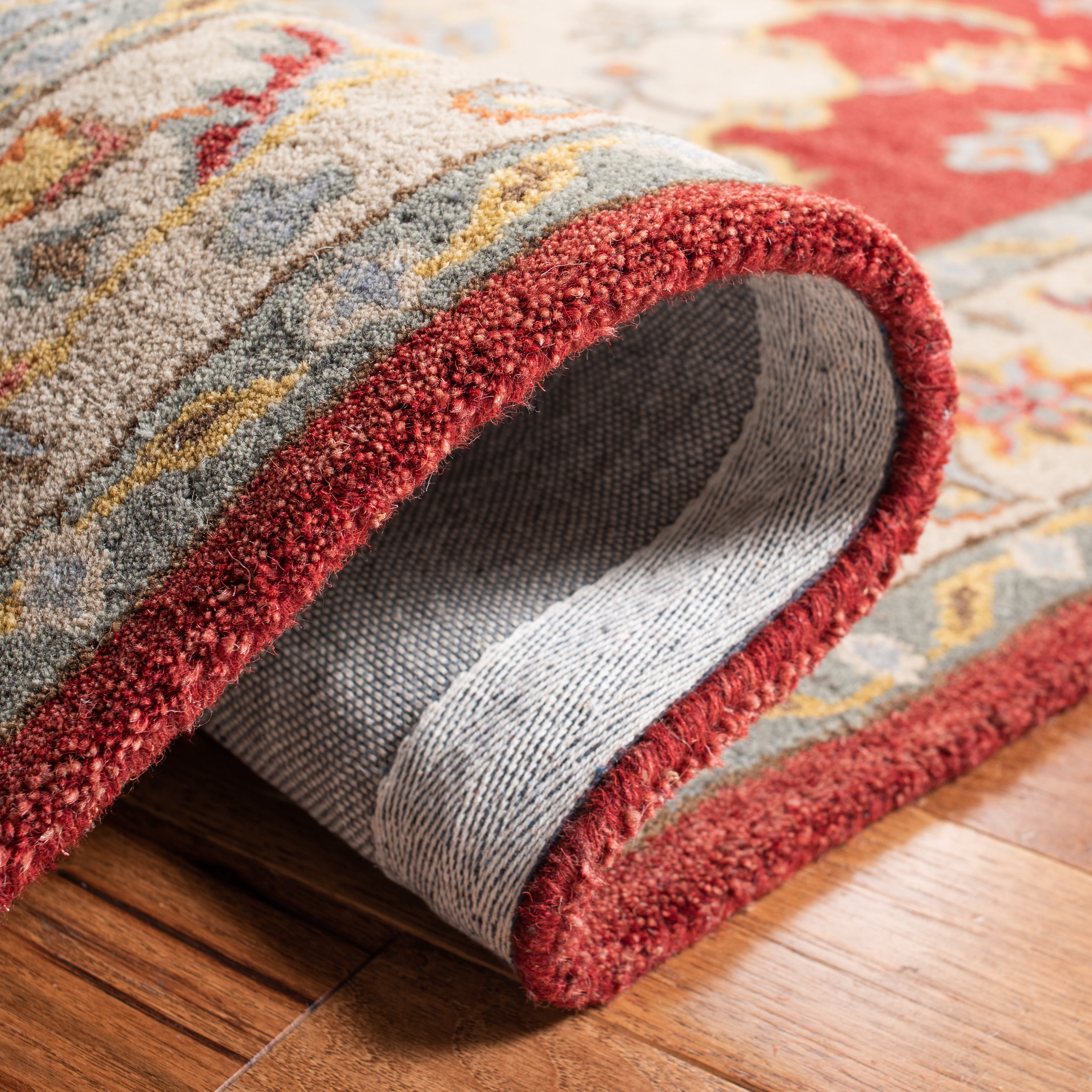 SAFAVIEH Antiquity Christopher Oriental Runner Rug, Red/Grey, 2'3" x 8'