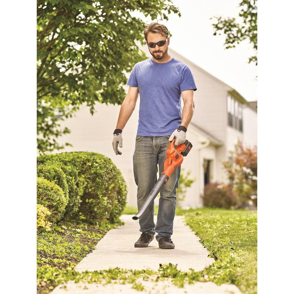BLACK+DECKER LSW40C 40V MAX* Lithium Cordless Sweeper