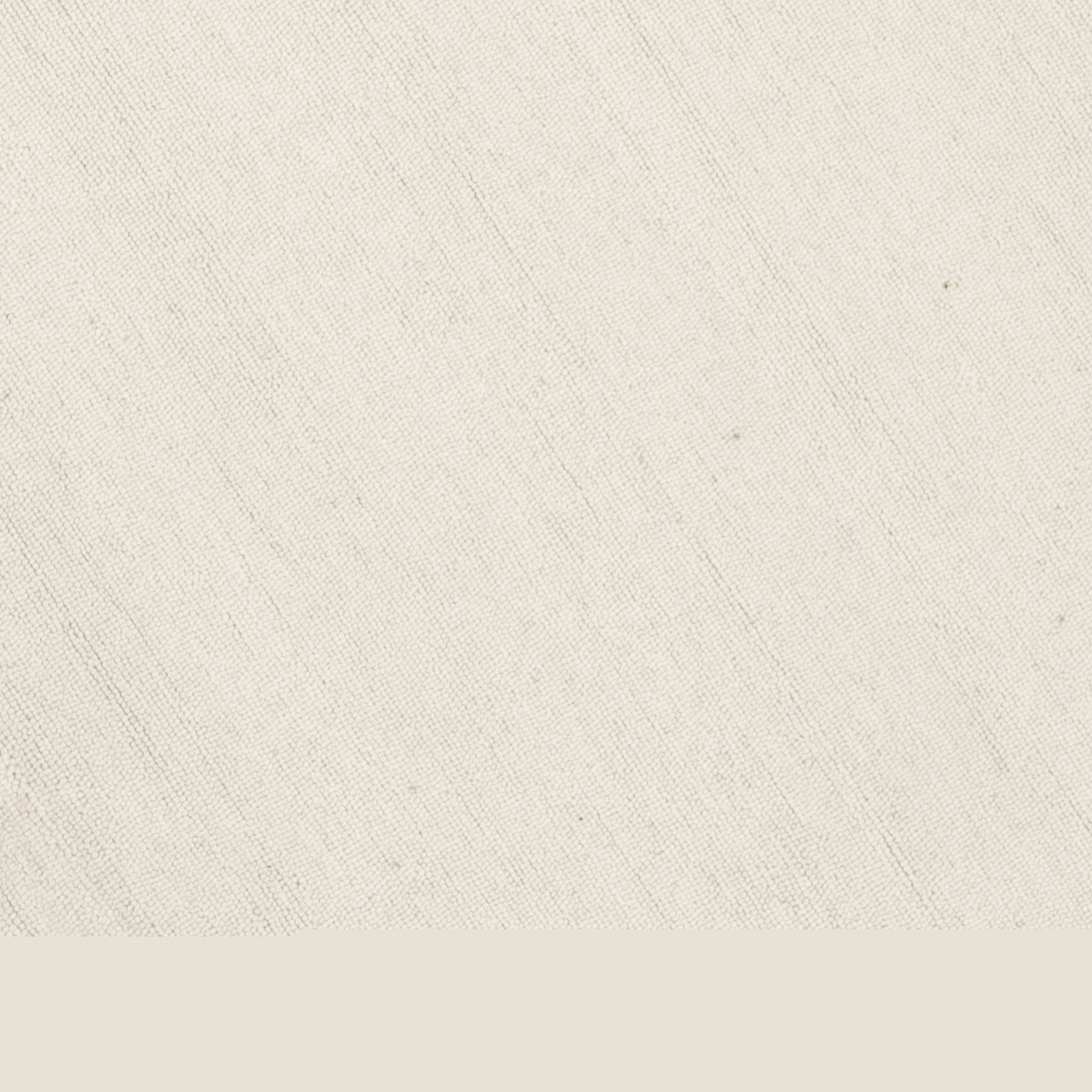 thumbnail image 3 of SAFAVIEH Chelsea Petrina Zebra Bordered Wool Area Rug, White/Black, 3' x 3' Round, 3 of 4