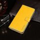 thumbnail image 1 of Funda de piel con textura de caballo loco para iPhone 12 Mini, 1 of 5