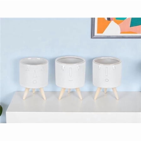 HomeRoots 517974 White Porcelain 1 oz Round Funny Face Pot Planters with Stands - Set of 3