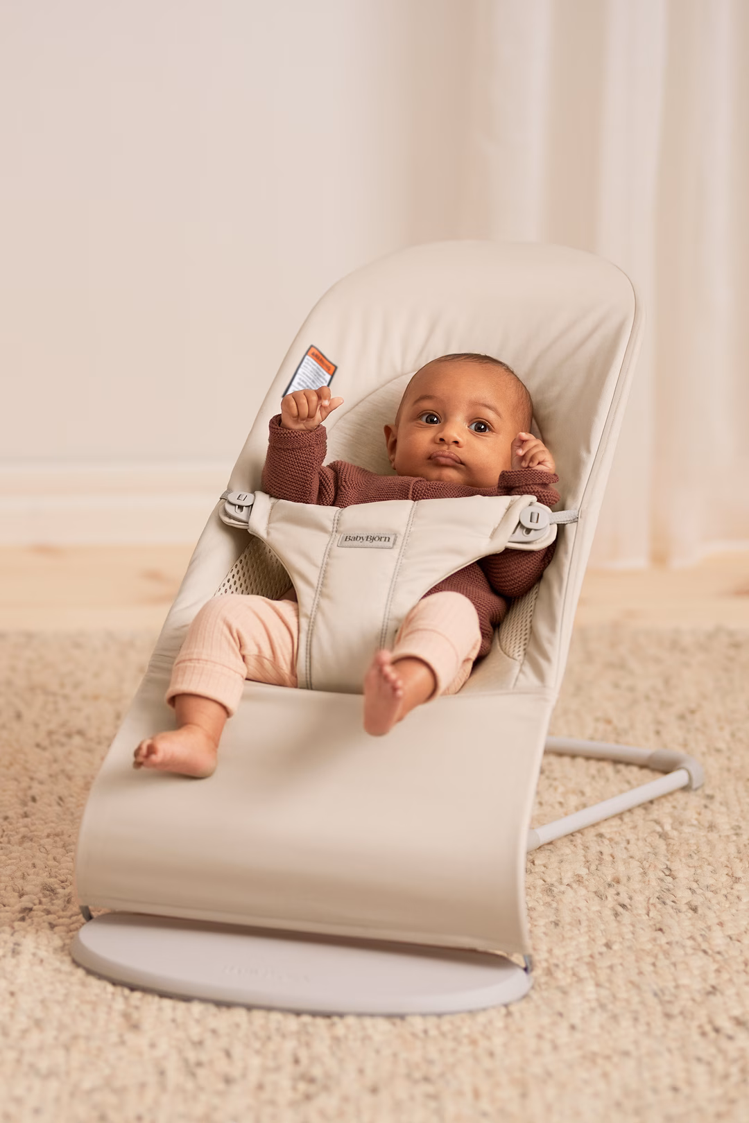 thumbnail image 4 of BabyBjorn Bouncer Balance Soft, Woven/Jersey, Tri-Fabric, Light Beige, 4 of 5