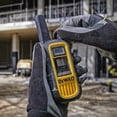 thumbnail image 4 of Walkie Talkies DEWALT DXFRS800, 2 W, impermeables, largo alcance, paquete de 6, 4 of 9