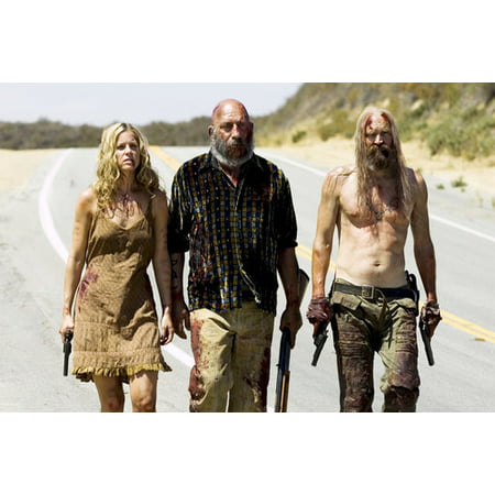 Sid Haig, Bill Moseley and Sheri Moon Zombie in The Devil's Rejects 24x36