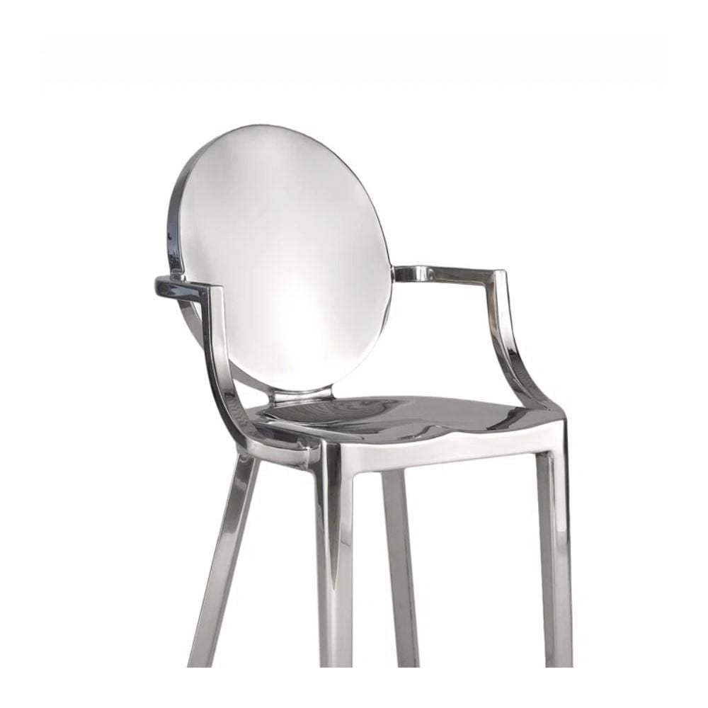 Les tabourets de comptoir avec accoudoirs allient élégance et confort. Fabriqués en acier inoxydable durable, ces tabourets présentent un design moderne avec des accoudoirs pour un soutien supplémenta