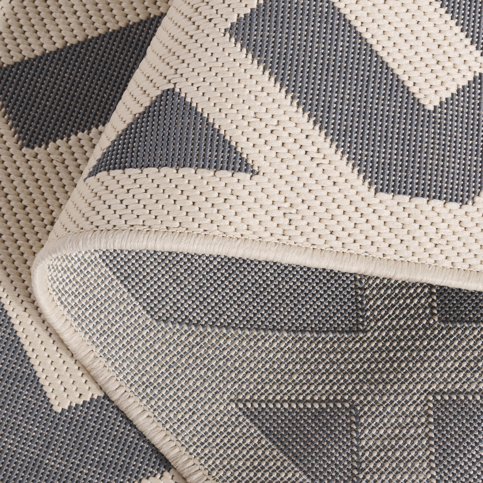 Safavieh Courtyard Alvin Geometric Indoor/Outdoor Area Rug, Gray/Bone, 5'3" x 5'3" Square