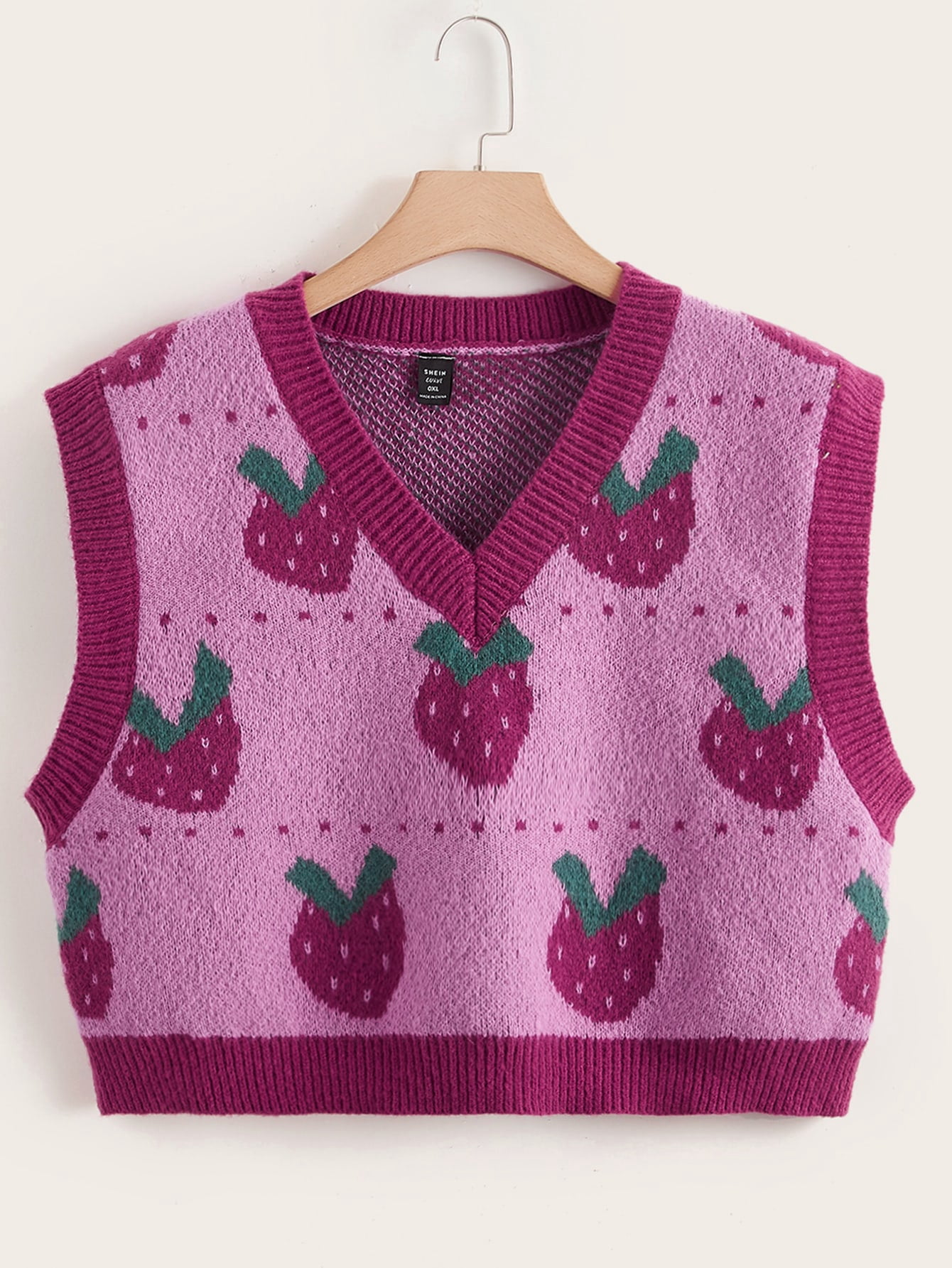 Women's Plus Strawberry Pattern Sweater 