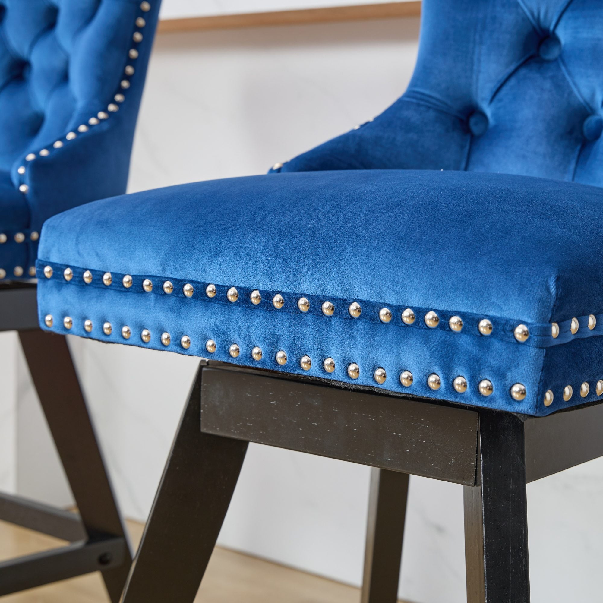 Swivel Bar Stools Set of 2, Velvet Counter Height Bar Stools with Back, Swivel Dining Chair with Button Tufted and Wooden Legs, Kitchen Chair Counter Stools for Kitchen Island Kitchen Counter, Blue