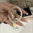 thumbnail image 1 of Un Nouveau Bracelet Chinois, 1 of 1