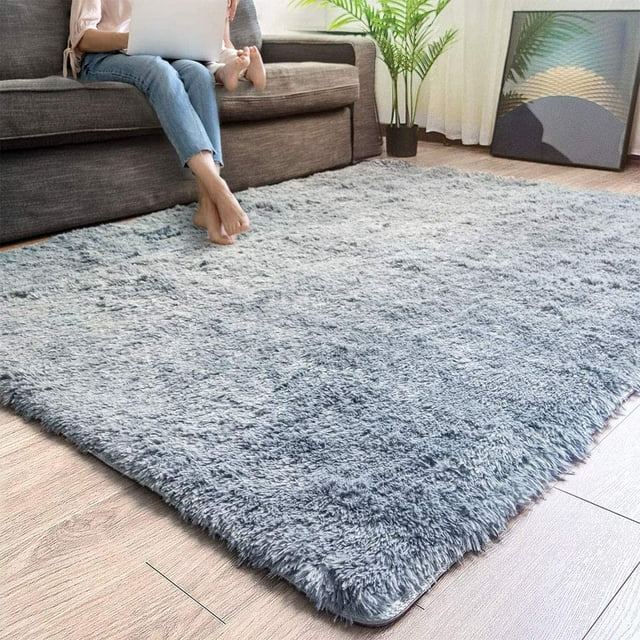 homeroots home decor 393201 4’ x 5’ Gray Solid Modern Area Rug