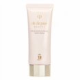 thumbnail image 1 of Crema de manos Cle De Peau Broad Spectrum SPF 18 Protector solar, 1 of 1