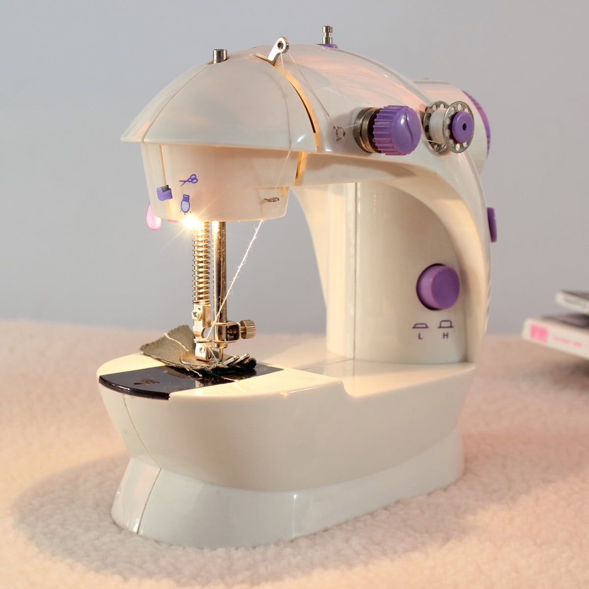 Portable Electric Sewing Machine Desktop Handheld Adjustable 2 Speed Foot Home 