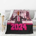 thumbnail image 4 of Manta para el hogar de papá Trump 2024 de 80 x 60 pulgadas, divertida manta rosa Trump 2024, manta Trump para presidente 45 47 222, 4 of 8