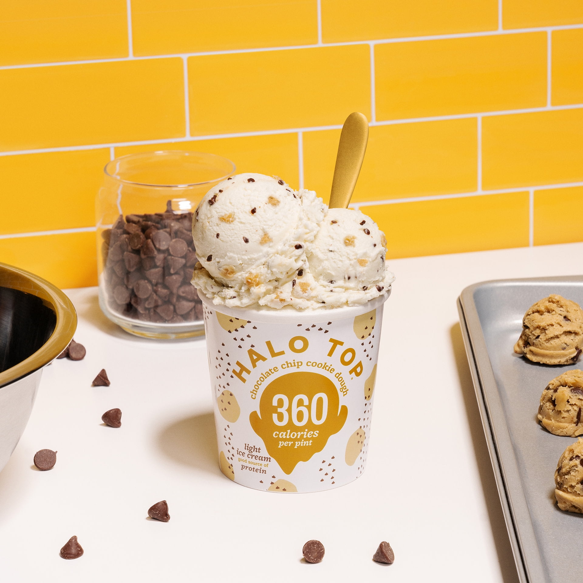 Halo Top Chocolate Chip Cookie Dough Light Ice Cream, With a Good Source of Protein, Lower Calorie Frozen Dessert, 16 fl oz Pint