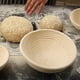 thumbnail image 2 of Zhuge Cesta de ratán redonda y ovalada hecha a mano para fermentación de masa de pan, utensilios de cocina (30 x 8 cm), 2 of 5