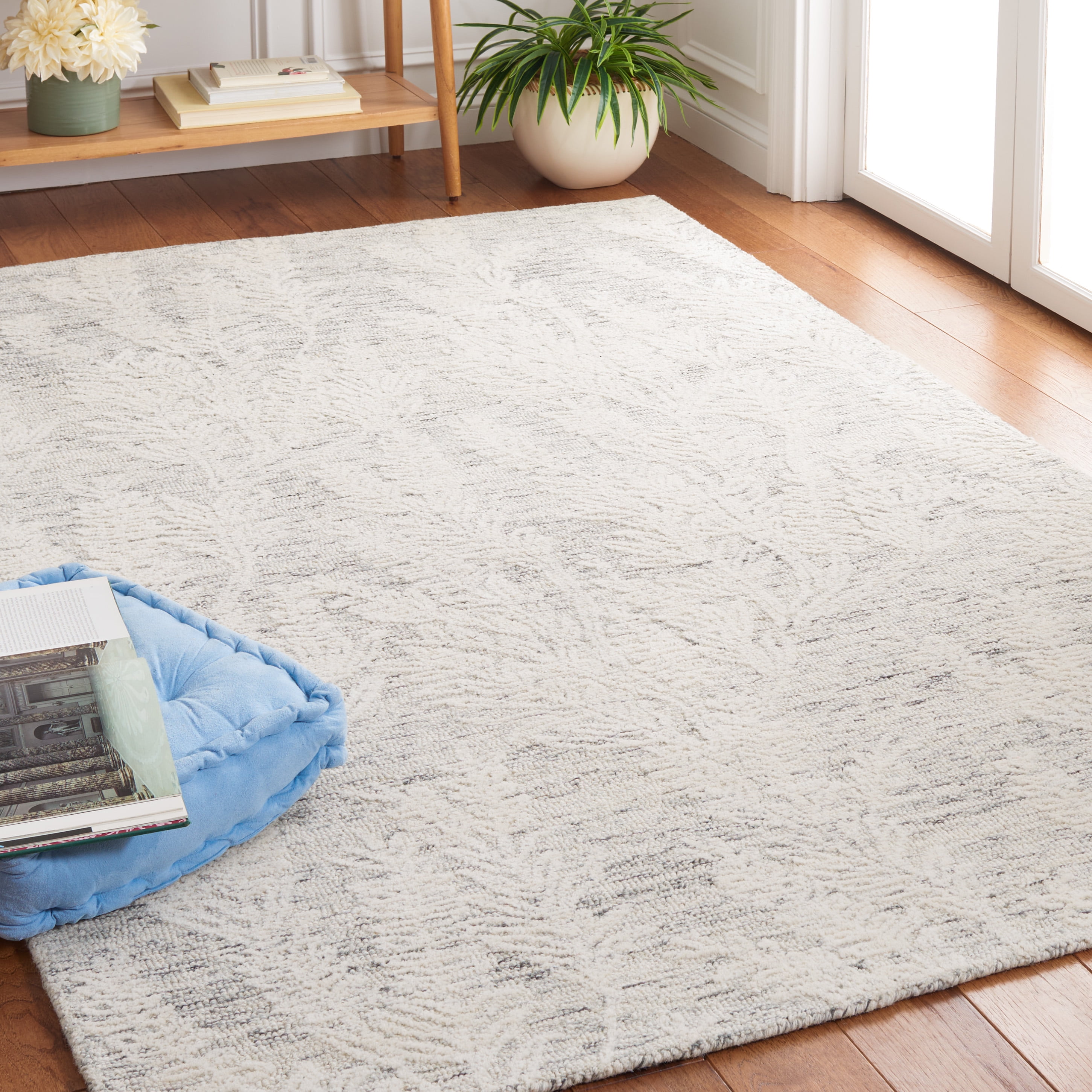 SAFAVIEH Metro Lolicia Distressed Area Rug, Grey/Ivory, 6' x 6' Square