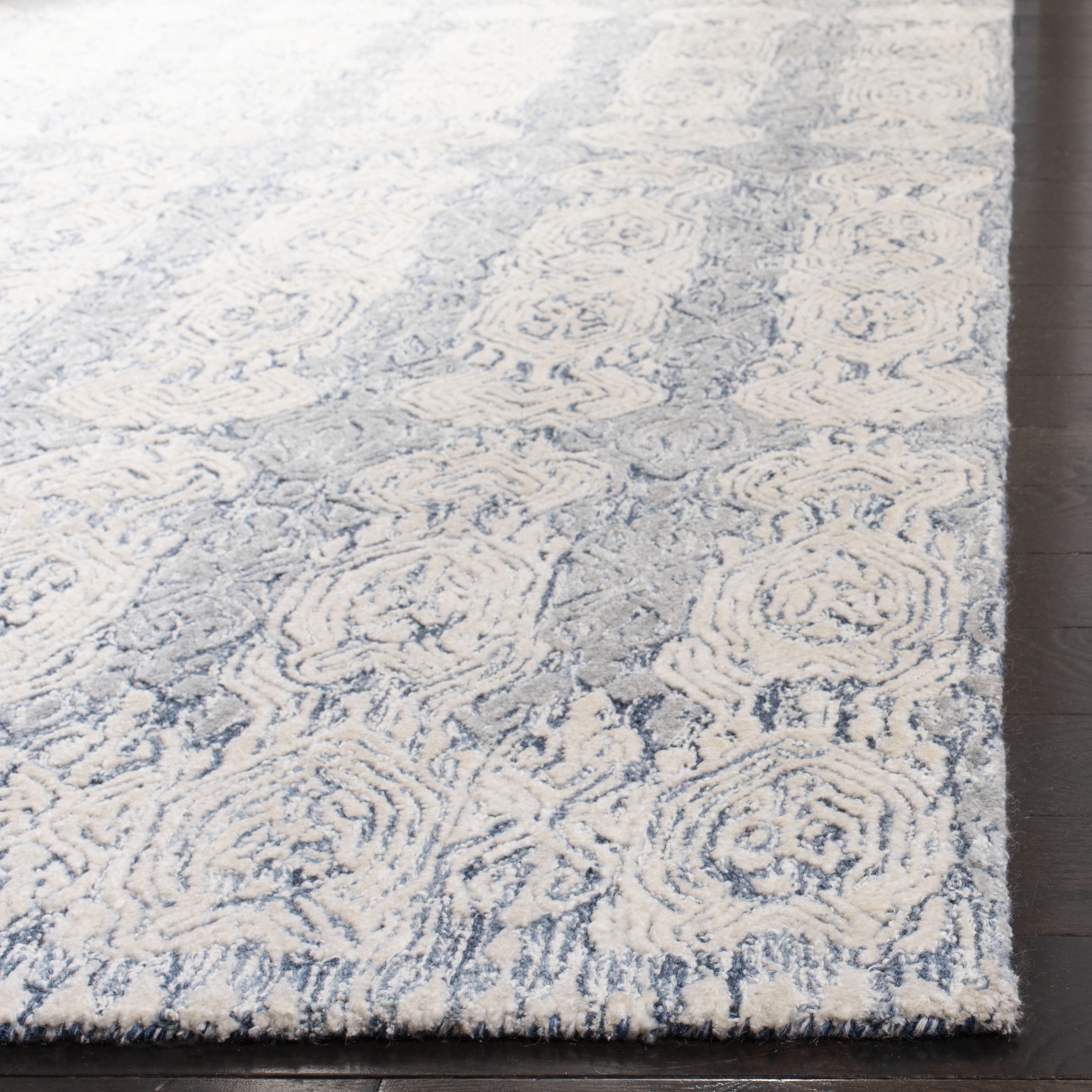 SAFAVIEH Glamour Aubree Abstract Area Rug, Blue/Ivory, 6' x 6' Square