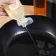 thumbnail image 2 of Botella de Aceite de Cocina, Botella Pulverizadora de Aceite para Salsas Picantes, Exprimibles para Condimentos de Oliva y Barbacoa, 500Ml, 2 of 6