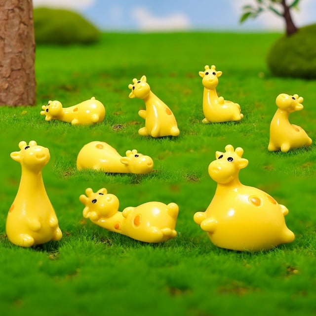 Pequeñas figuras de jirafa para decoración del hogar: adornos de escritorio de resina pintados a mano, un set de 8 mini estatuas de animales para estantería, escritorio o salpicadero