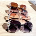 thumbnail image 5 of EIMELI Lunettes de Soleil Sans Monture Femmes Teintes Protection UV400 Lunettes de Soleil Vintage Sans Monture Lunettes de Soleil Dégradé Sans Monture Lunettes Rétro à Strass pour Activité Extérieure, 5 of 5