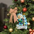 thumbnail image 3 of Adornos de árbol de Navidad personalizados para supervivencia, árbol de Navidad familiar de cuarentena, decoraciones colgantes para el hogar, regalo de decoración navideña, 2020, 3 of 8