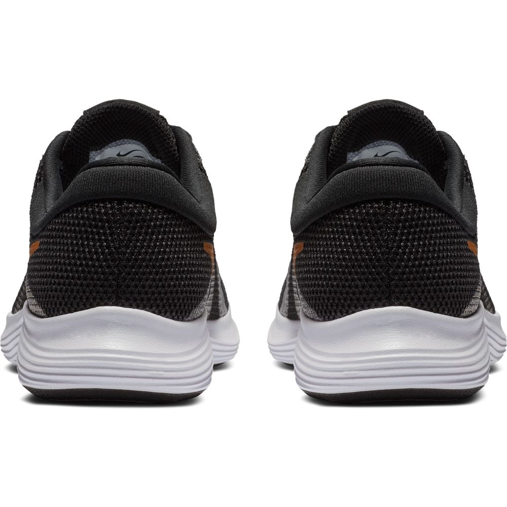 Salvaje ama de casa eterno Nike Revolution 4 Shield Athletic Sneakers Unisex/Child shoe size 5 Casual  AV4484-001 Black Gold - Walmart.com
