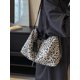 thumbnail image 5 of Bolsos de hombro de una sola moda con remaches, bandolera de diseñador de lujo, bolsos de mano para mujer, bandolera de alta calidad, versátil, Y2k, 5 of 5