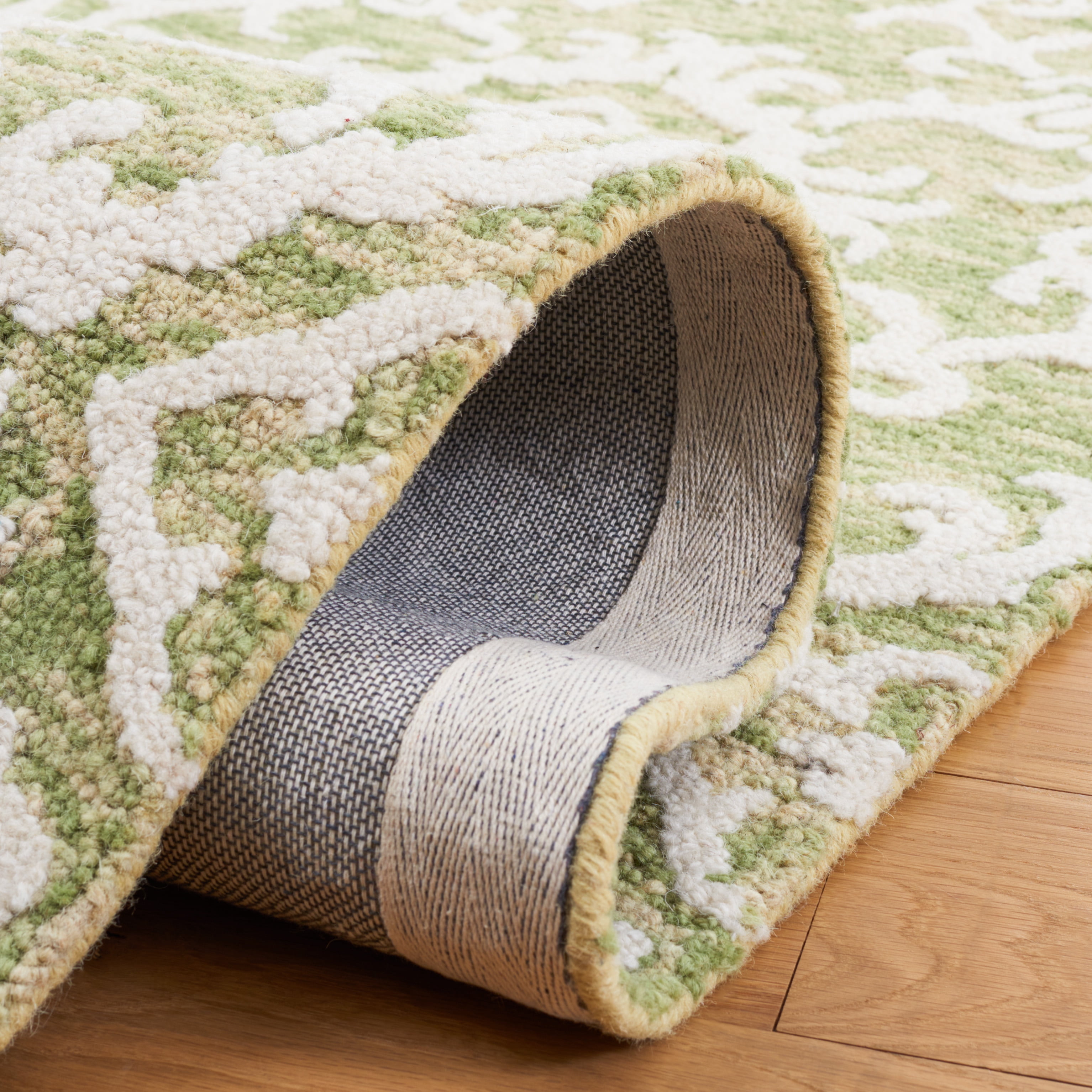 SAFAVIEH Blossom Cletus Damask Runner Rug, Light Green/Ivory, 2'3" x 8'