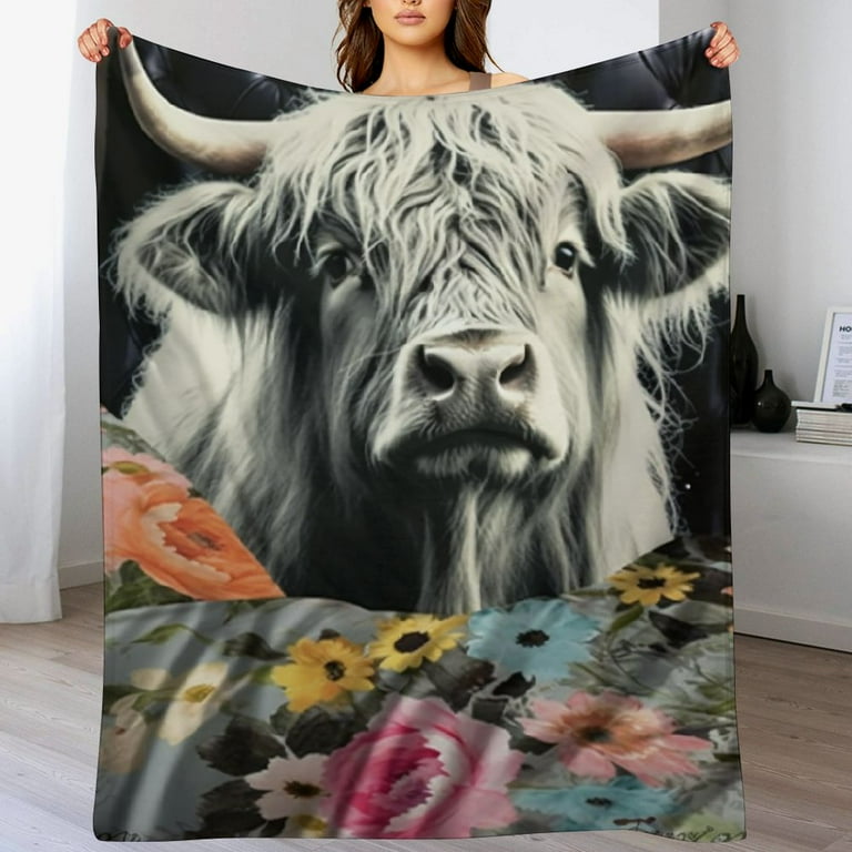 MDO Highland Cow Blanket Flower Cow Throw Blanket Rustic Farm Animal Cow Print Plush Blanket for Girls Boys Super Soft Warm Cozy Fleece Flannel Gifts for Kids Adults Couch Bed Sofa 50 x40
