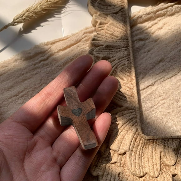 EGNMCR Black Walnut Through My Heart Hands To Encourage Gifts For Easter Mother's Day Thanksgiving Adults And Children 1.97x0.98x0.78inches Black Walnut